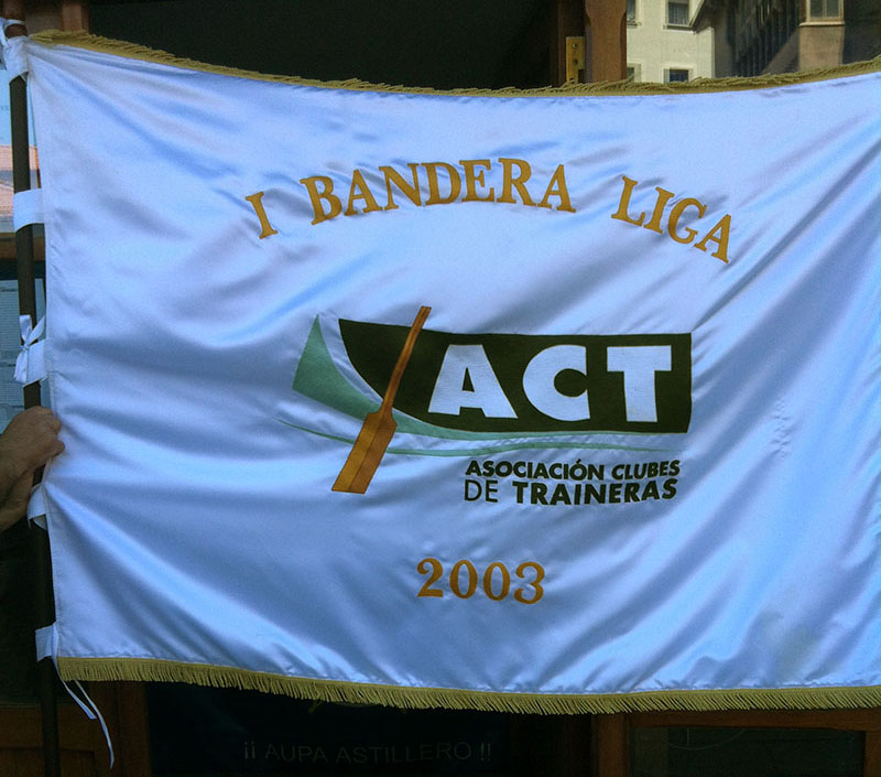 Esta BANDERA la alcanzamos por ser el equipo ganador de la primera Liga ACT, celebrada en la temporada 2003. Este galardón, como Bandera, no volvió a repetirse en las sucesivas ediciones, al reemplazarse por un trofeo de diseño.